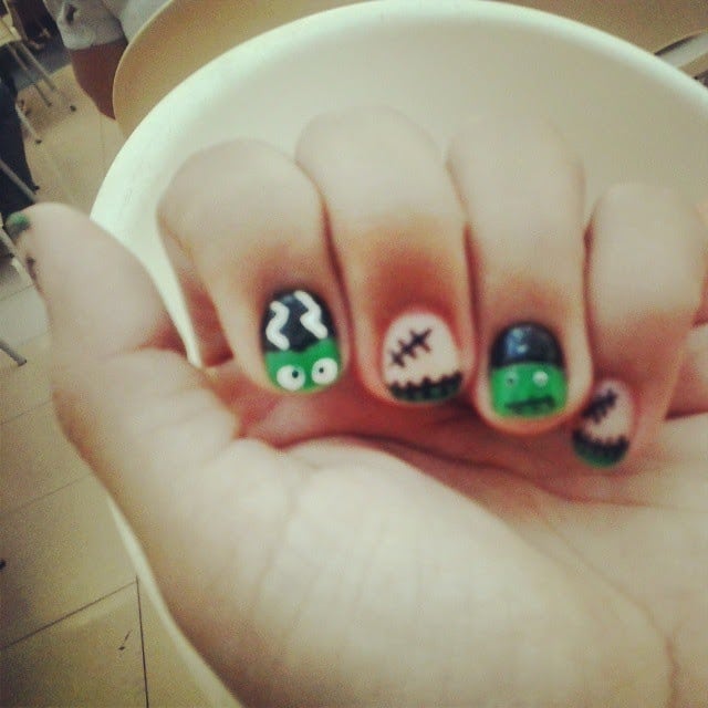 horror nail art halloween