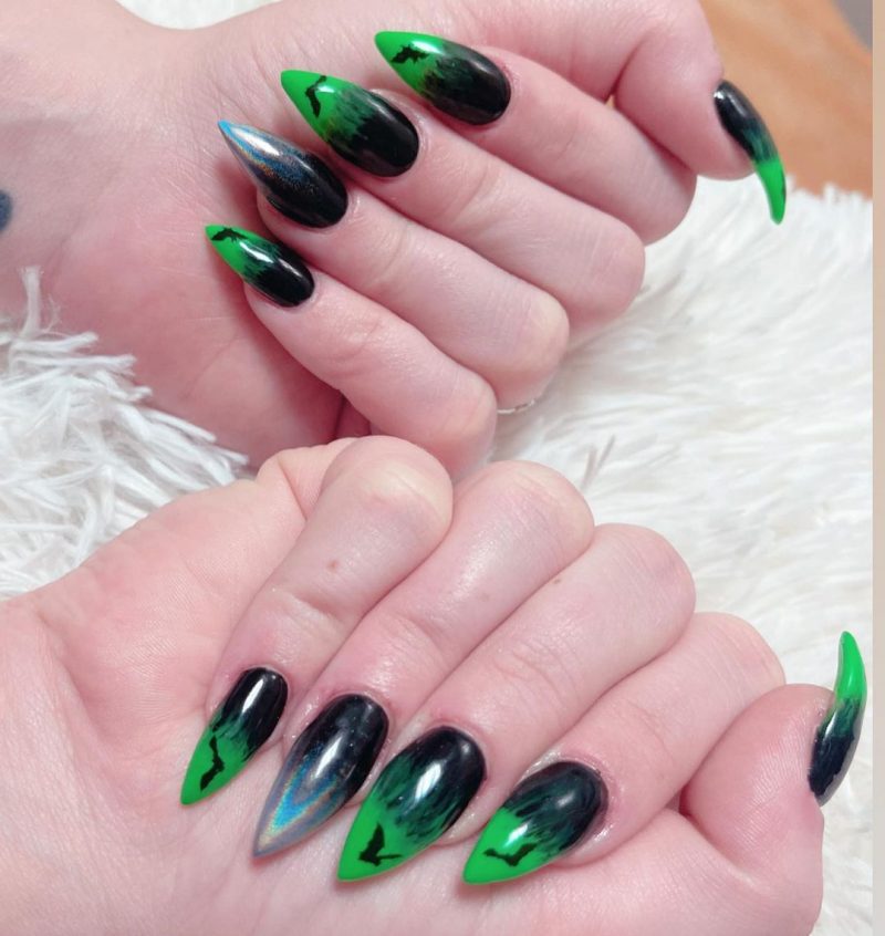 nail-art-halloween-pipistrelli