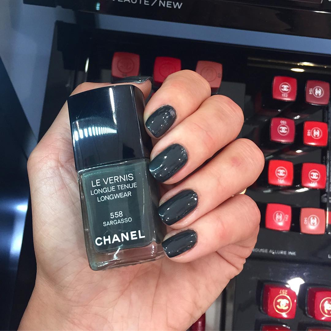 chanel-558-sargasso-swatch