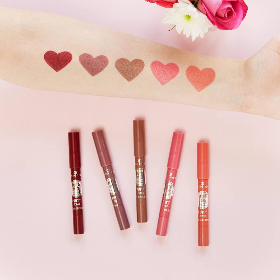 butter-sticks-essence-swatch