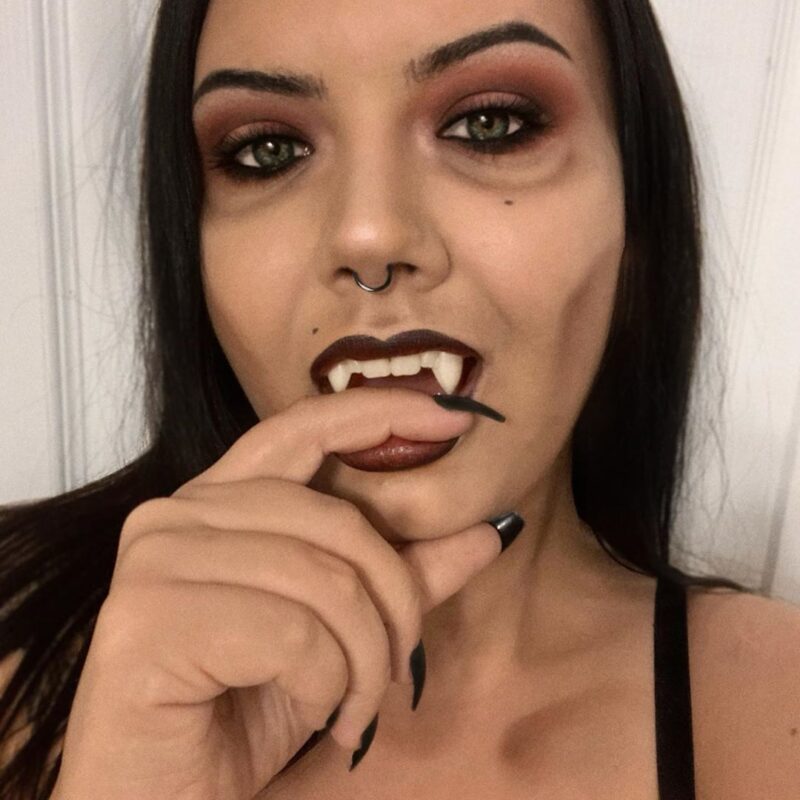vampira-halloween-makeup
