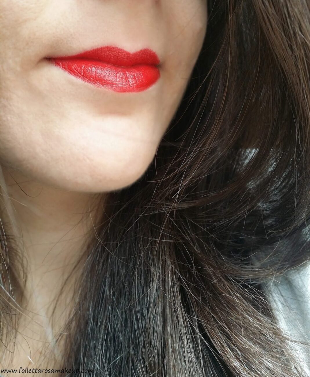 rouge-charnel-chanel-swatch
