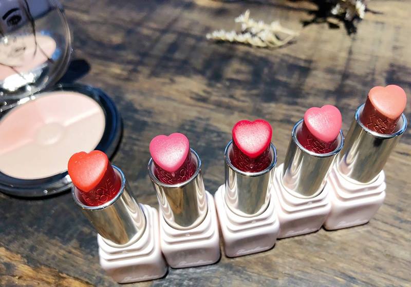 Guerlain-Glow-with-Love-Lipstick