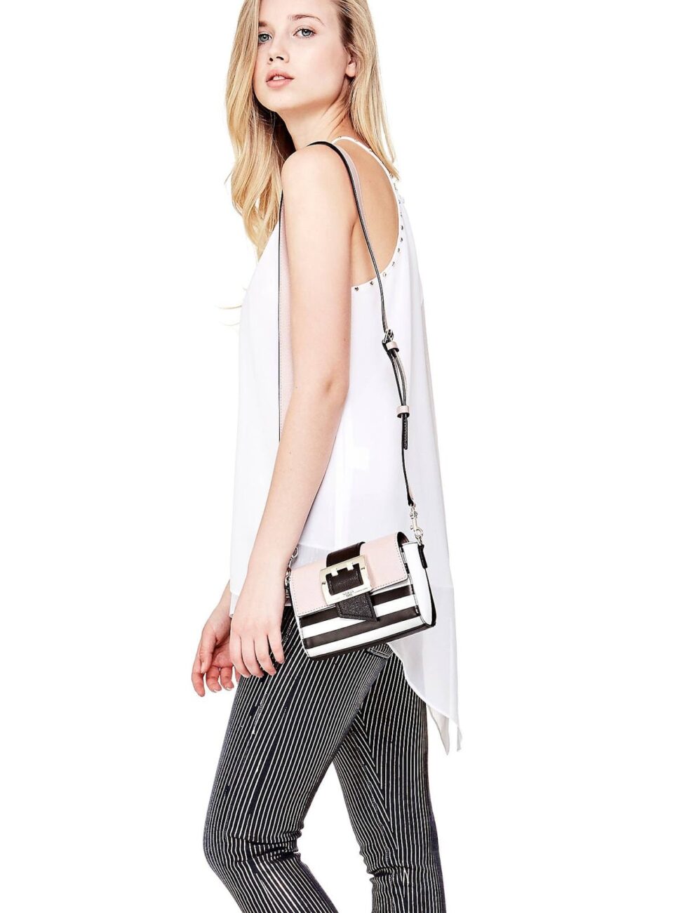 guess-tori-borsa