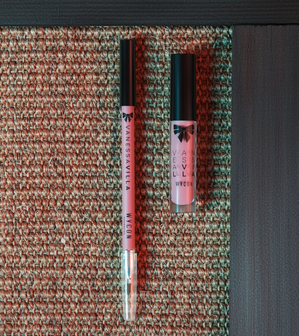 lip-kit-vanessa-villa-wycon