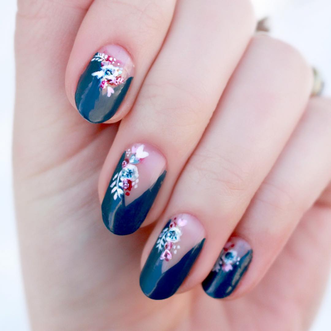 nail-art-con-fiori