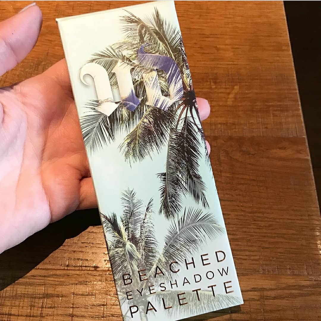 urban-decay-beached-eyeshadow-palette
