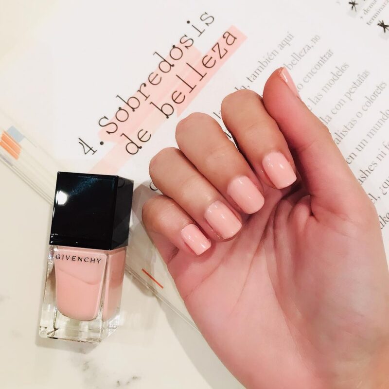 le-vernis-givenchy-03-pink-perfecto