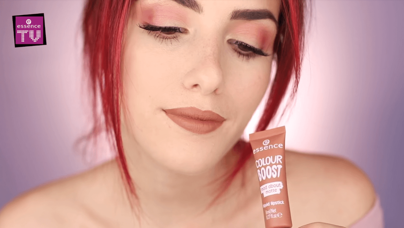 essence-colour-boost-01-dusty-romance-swatch