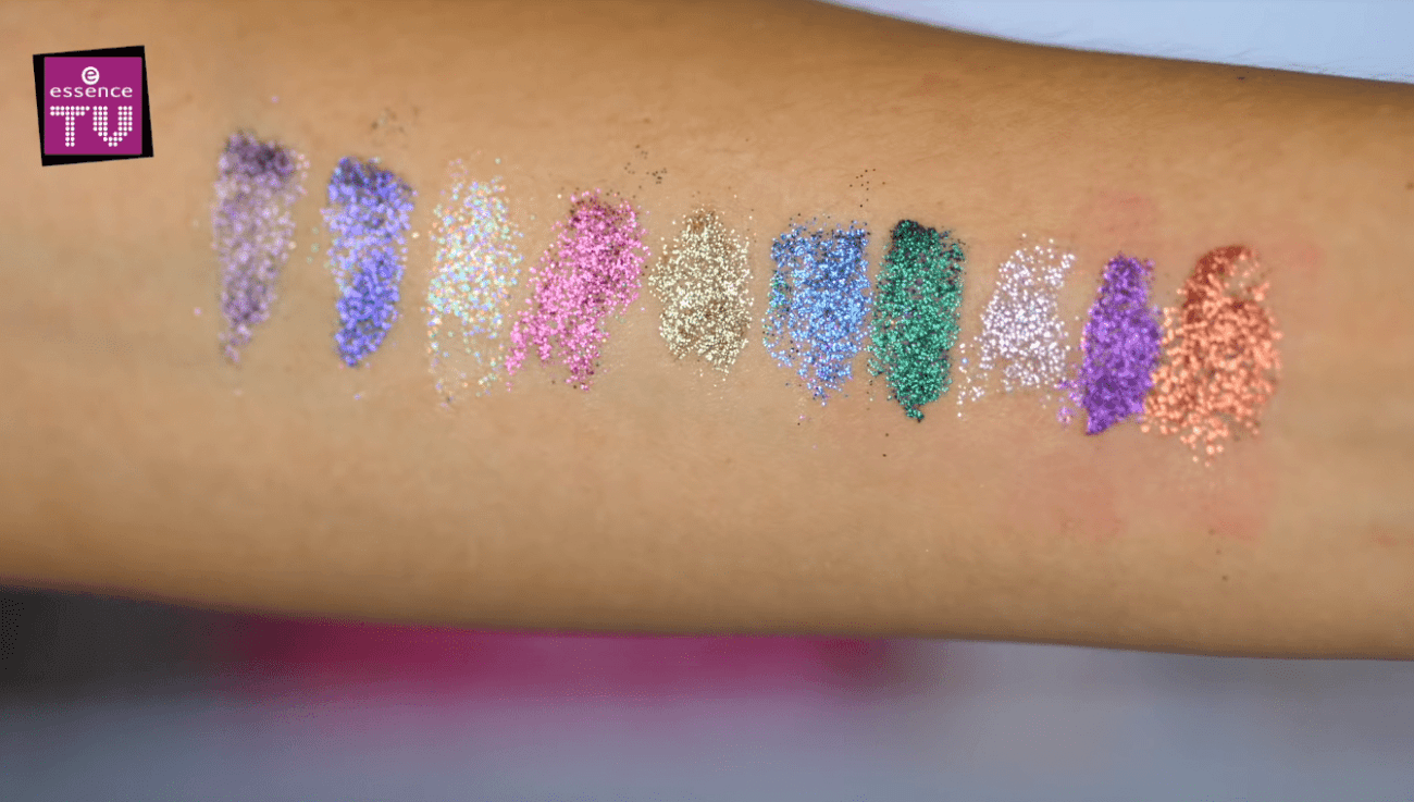 essence-get-your-glitter-on-palette-swatch