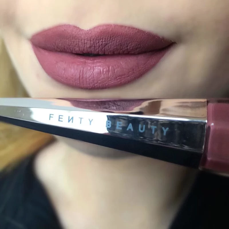 STUNNA-LIP-PAINT-UNCUFFED-LIP-SWATCH