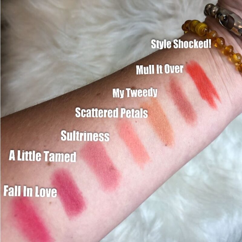 mac-powder-kiss-lipstick-swatches-03