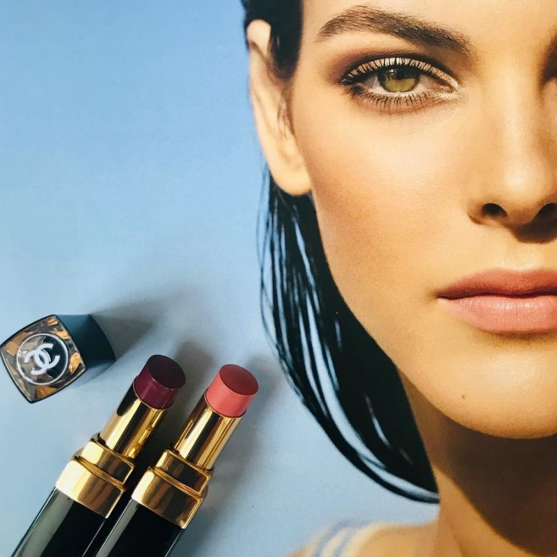 chanel-cruise-2019-rouge-coco-flash