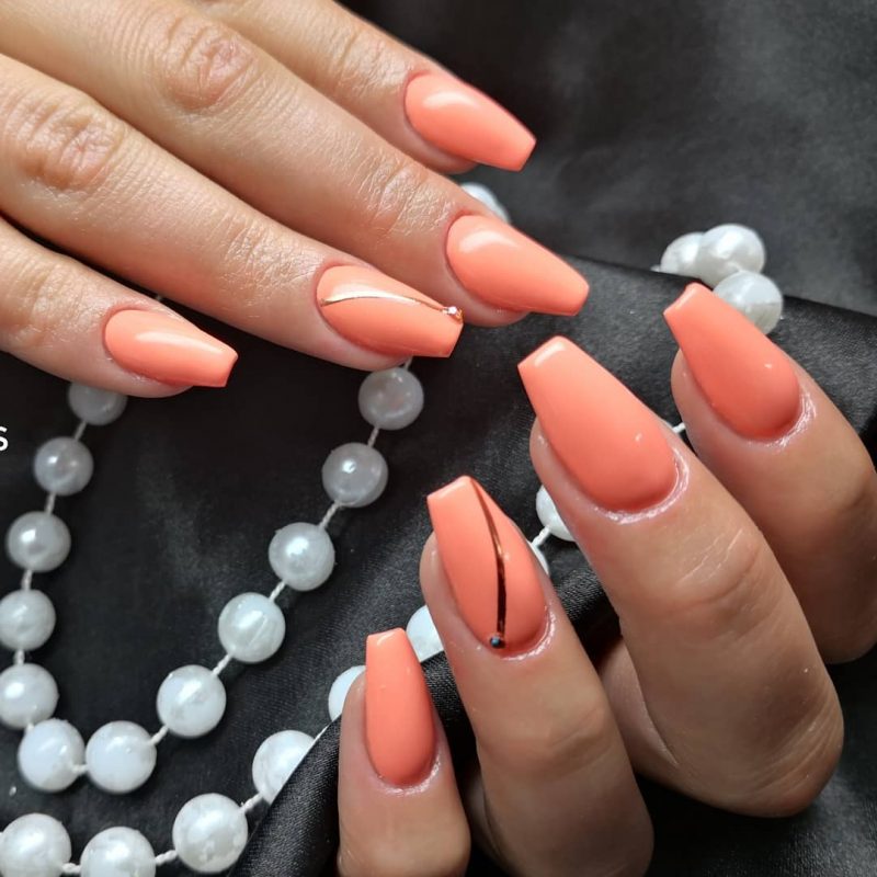 idee-nail-art-smalto-arancio