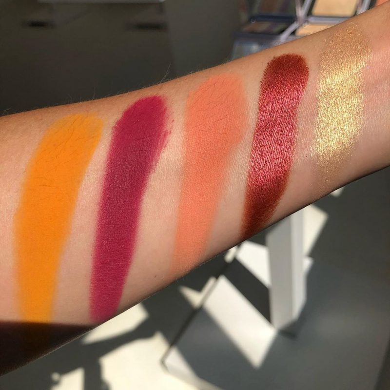 natasha-denona-sunrise-palette-swatches-01