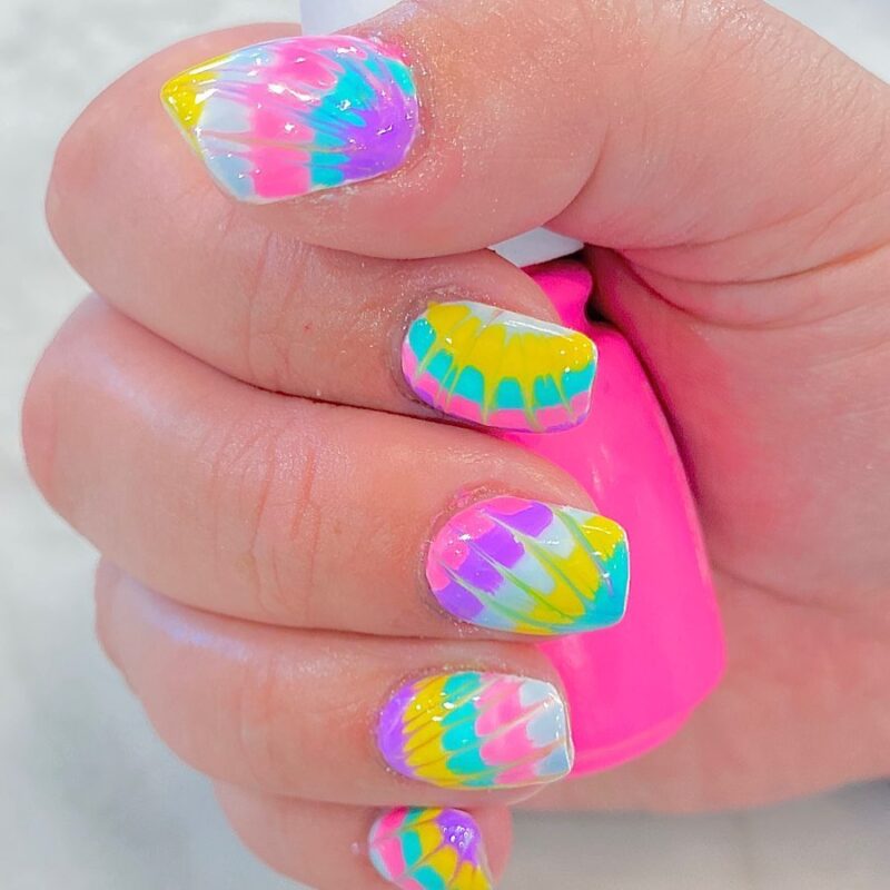 nail-art-tie-dye-estate