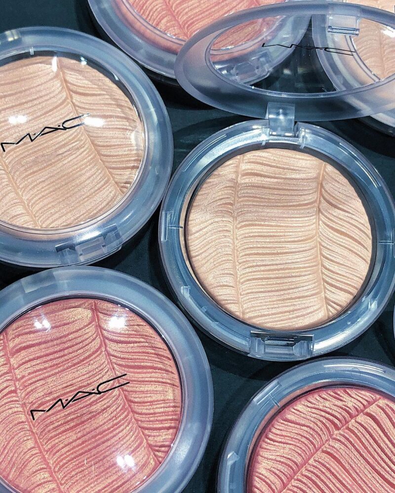 mac-loud-and-clear-extra-dimension-skinfinish
