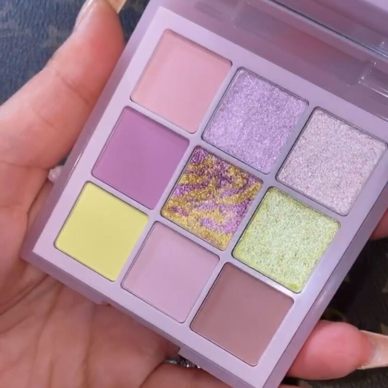 huda-beauty-pastel-obsessions-rose-palette