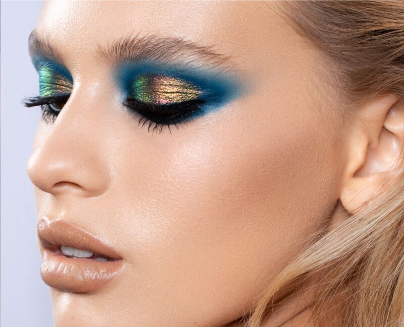 chromium-liquid-eyeshadow-SCARAB