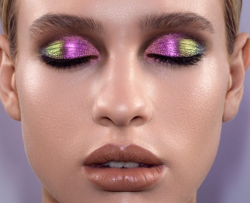 chromium-liquid-eyeshadow-Ultraviolet