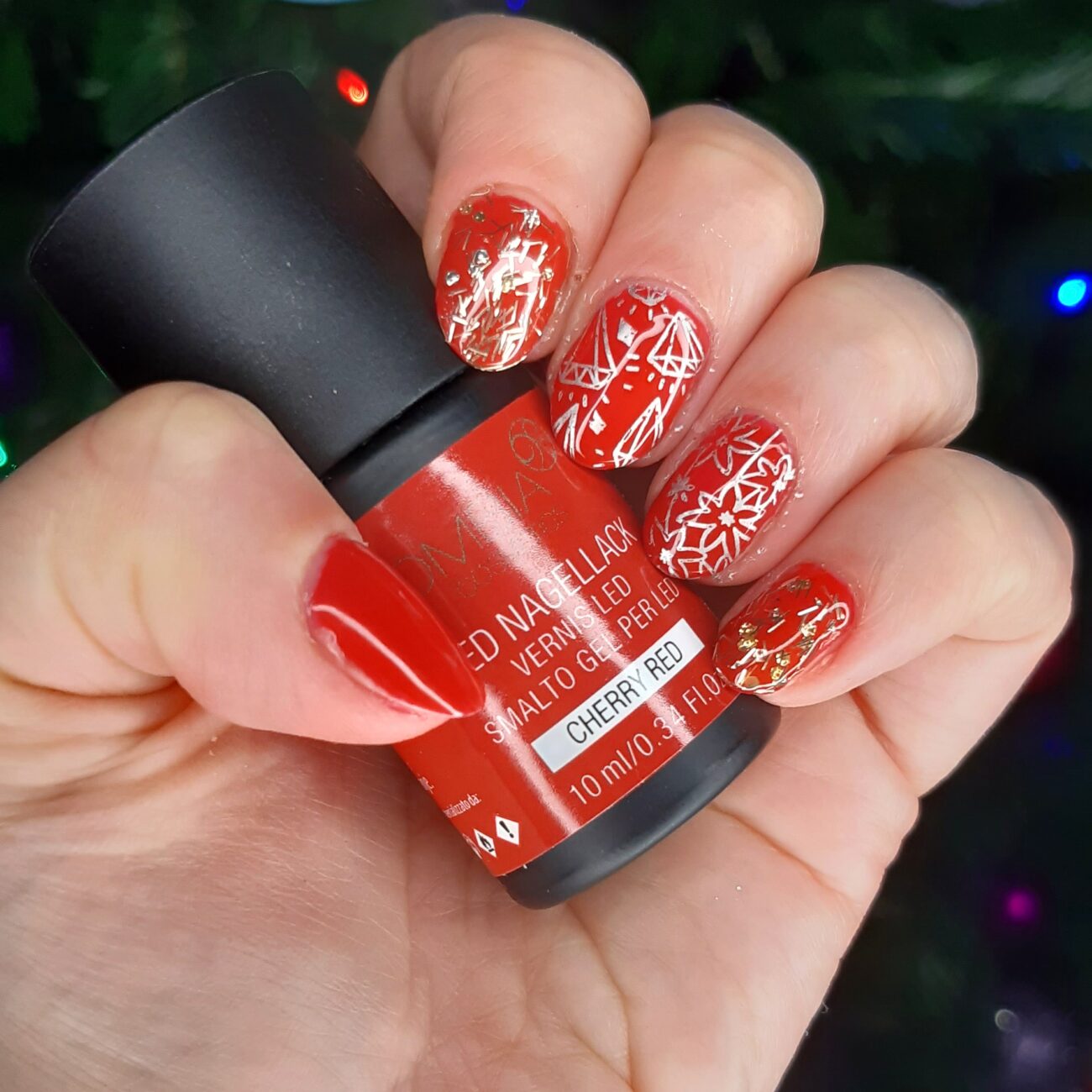 nail-art-natale-stamping-semipermanente