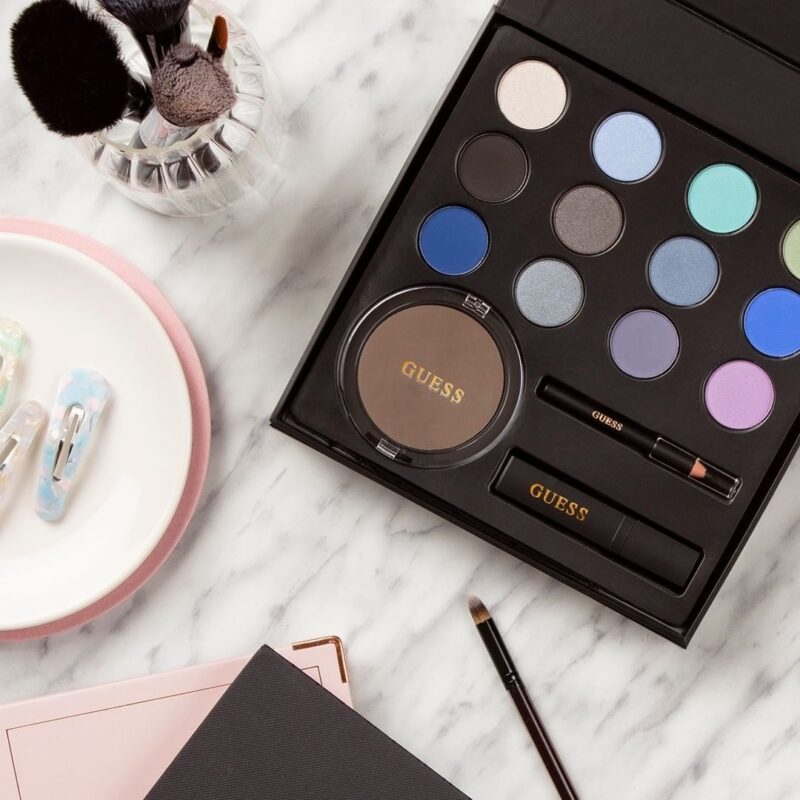 guess-palette-smokey