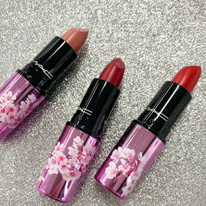 mac-wild-cherry-lipstick