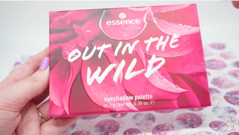 essence-out-in-the-wild-palette-01-Dont-stop-blooming-01