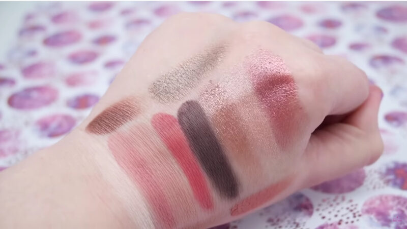 essence-out-in-the-wild-palette-01-Dont-stop-blooming-swatches