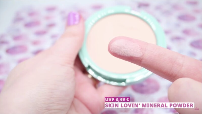essence-skin-lovin-sensitive-cipria-swatch