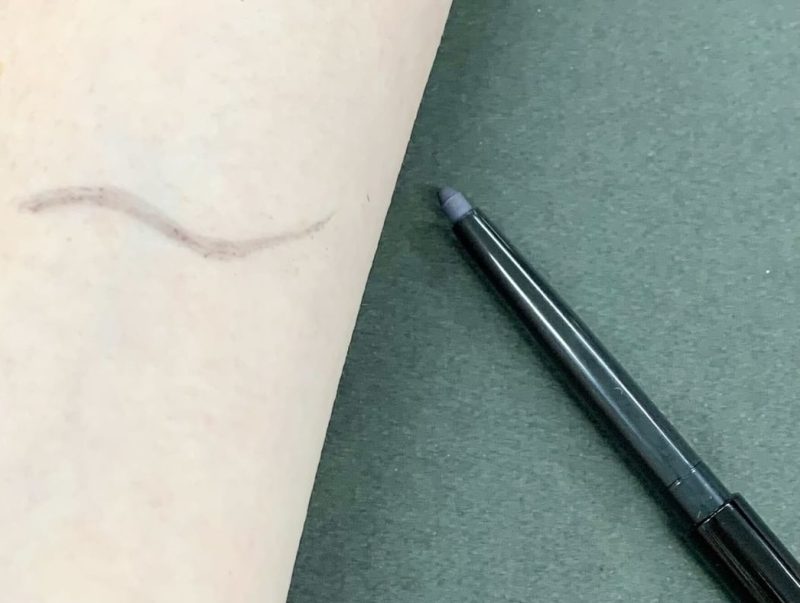 chanel-stylo-occhi-44-swatches