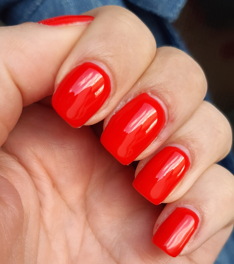 neonail-smalto-rosso-semipermanente