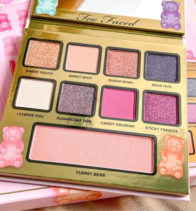 too-faced-natale-2022-yummy-gummy-palette