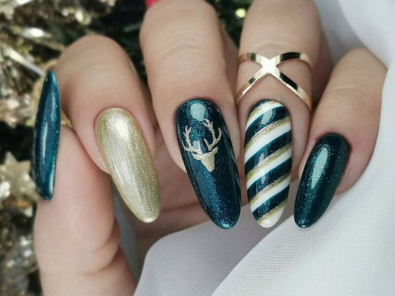 idee-unghie-natale-2021-nail-art