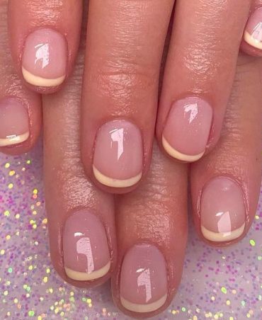 American French Nails – Manicure Americana