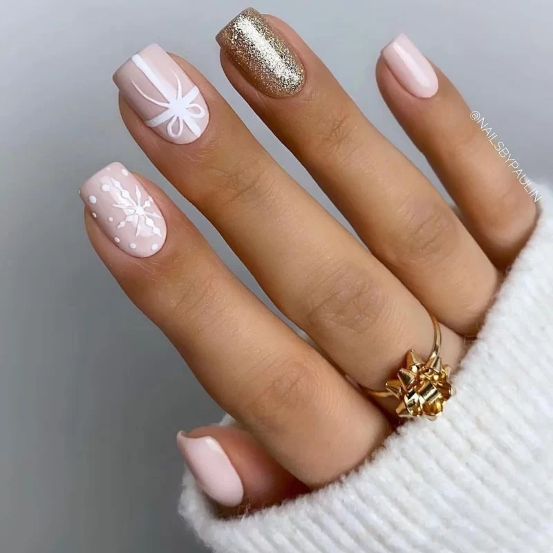 idee-nail-art-capodanno-semipermanente