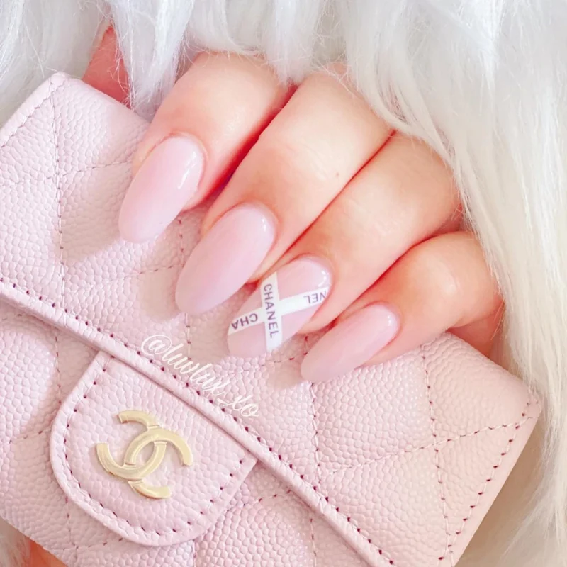 There are tons of ideas for nail art, but find a design really cute that  suits our particular taste is not so easy. In…