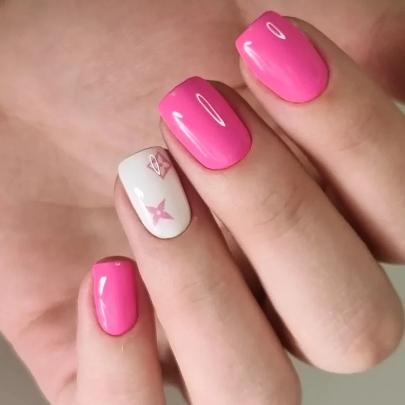 louis-vuitton-nails