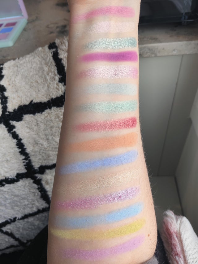 natasha-denona-pastel-palette-swatches