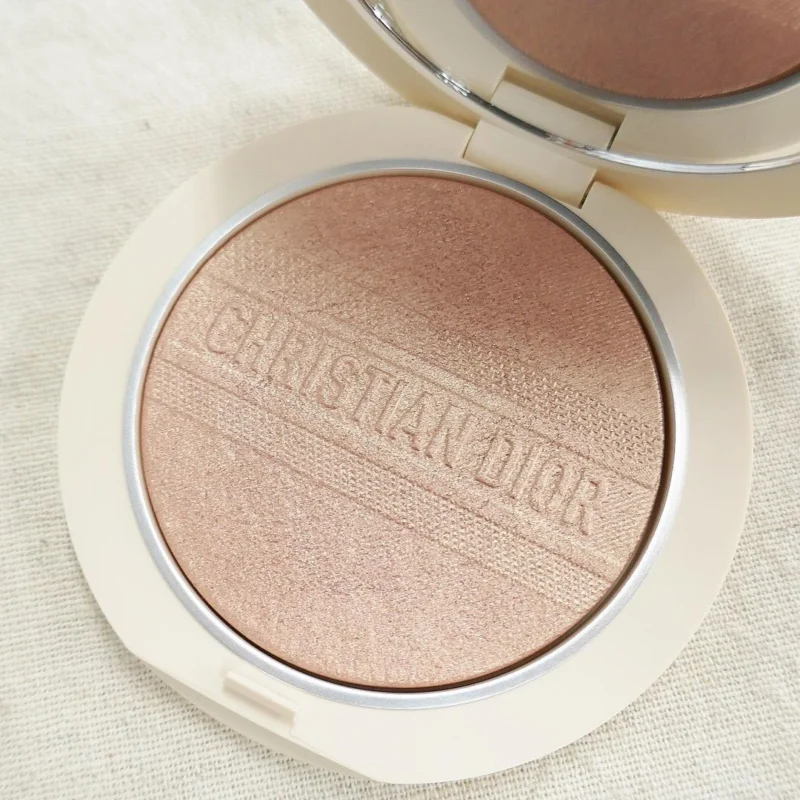 dior-Diorskin-Forever-Couture-Luminizer-golden-cruise