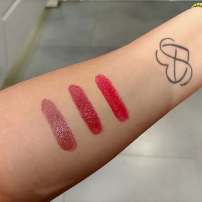 kiko-blue-me-lipstick-duo-swatches