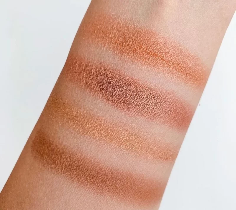 chanel-natale-2022-palette-occhi-swatches