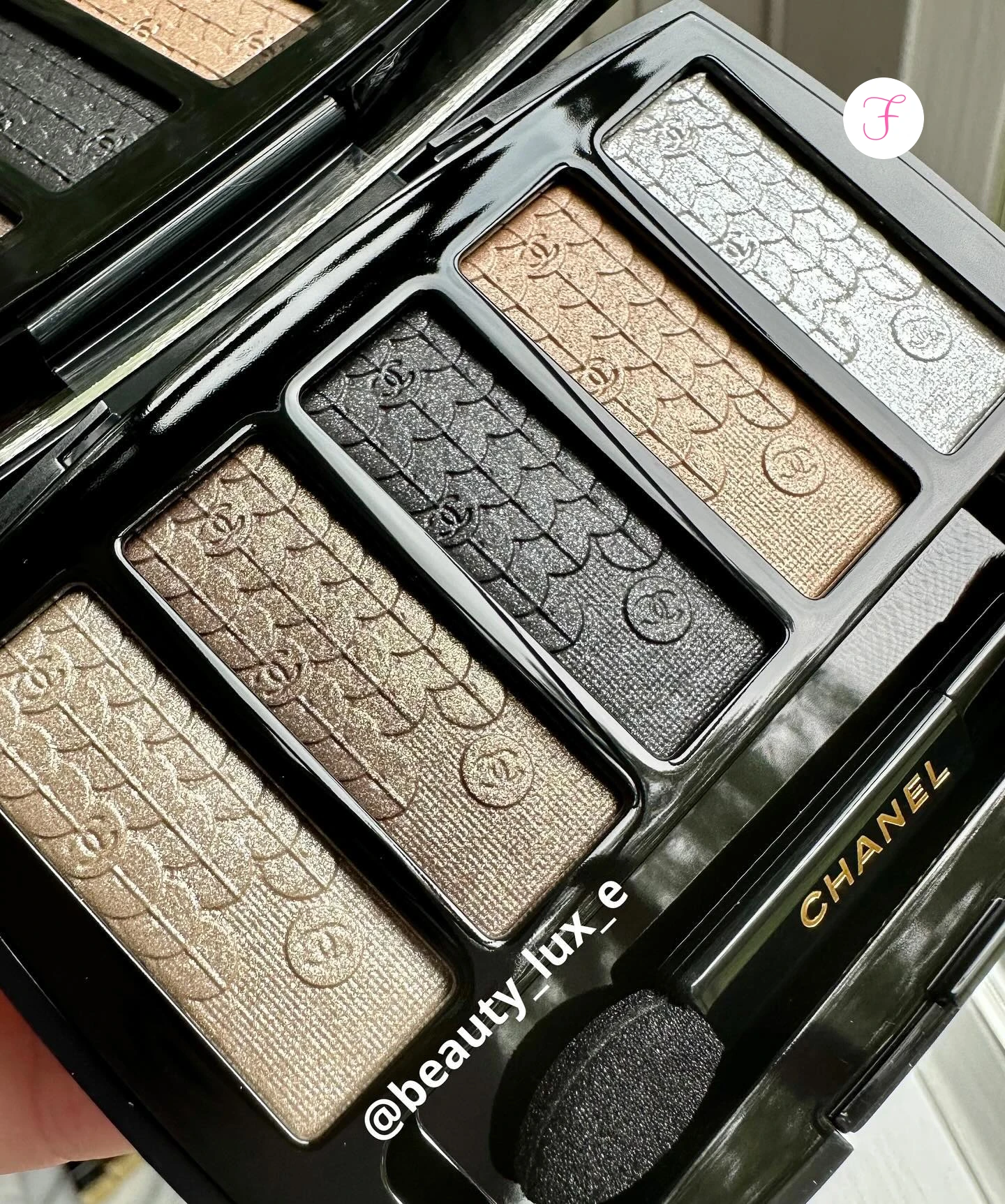 Chanel Collezione Make Up Natale 2023 Foto e Swatch