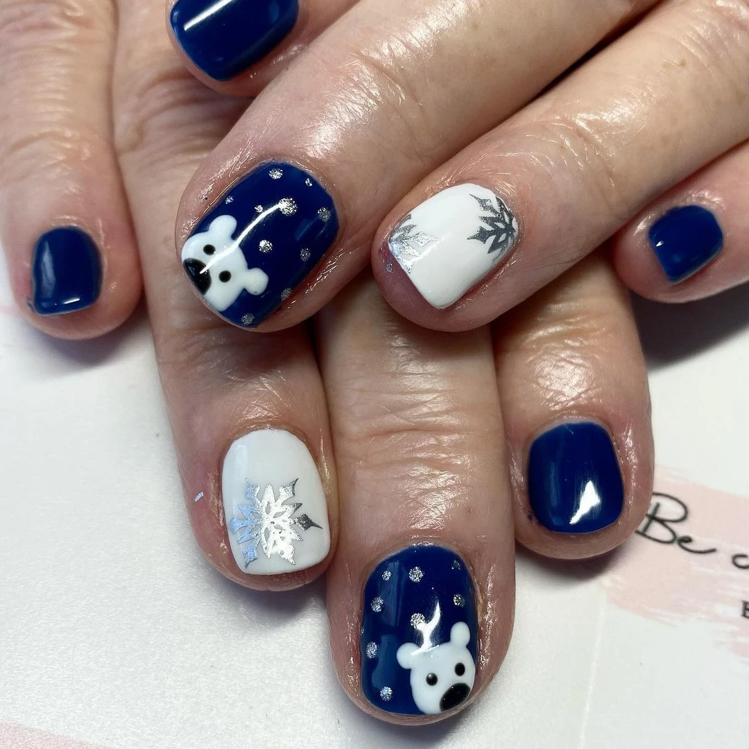 nail-art-natalizie-orsetto-polare