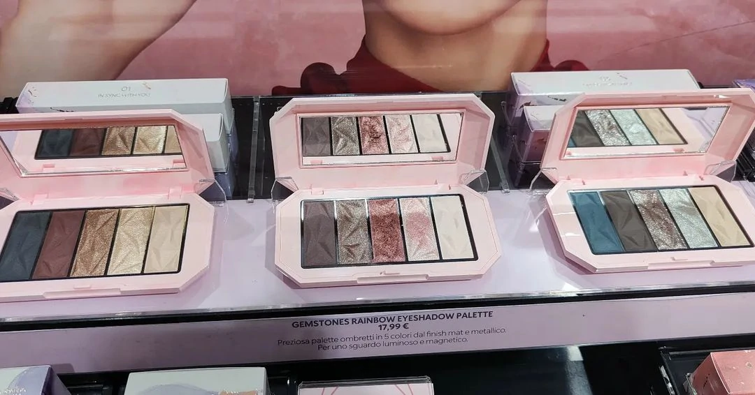 kiko-powerful-love-gemstones-rainbow-eyeshadow-palette