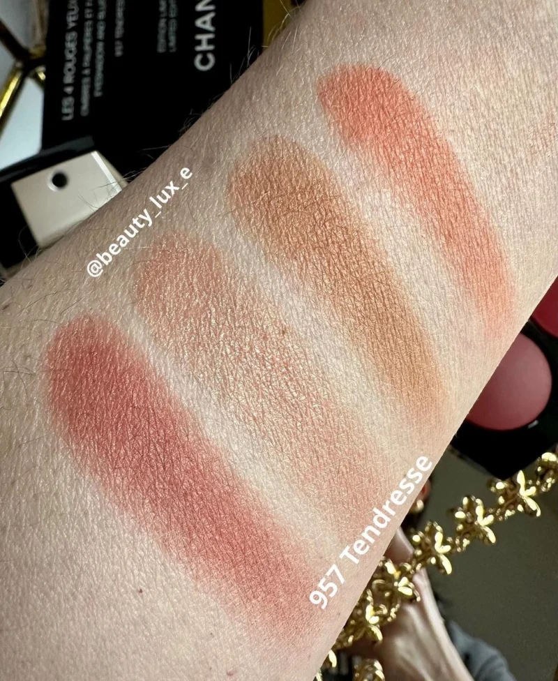 chanel-eyeshadow-blush-palette-957-tendresse-swatches