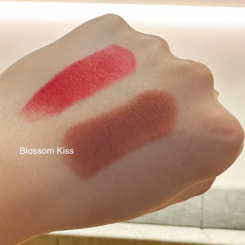 guerlain-kisskiss-bee-glow-blossom-kiss-swatches