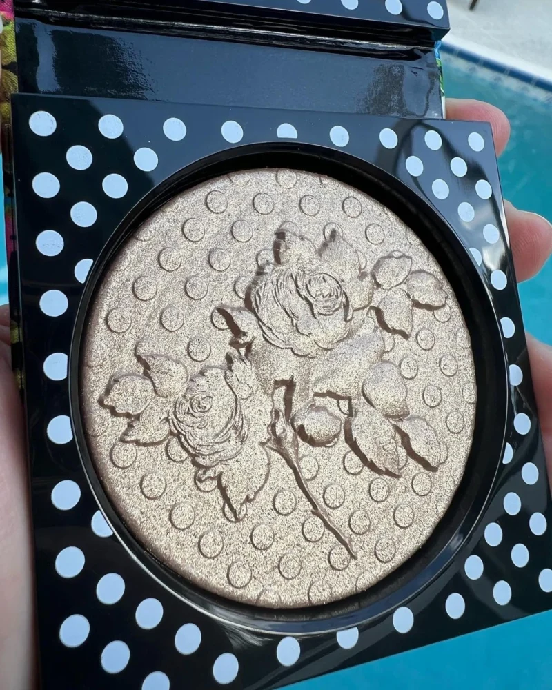 mac-by-richard-quinn-extra-dimension-skinfinish