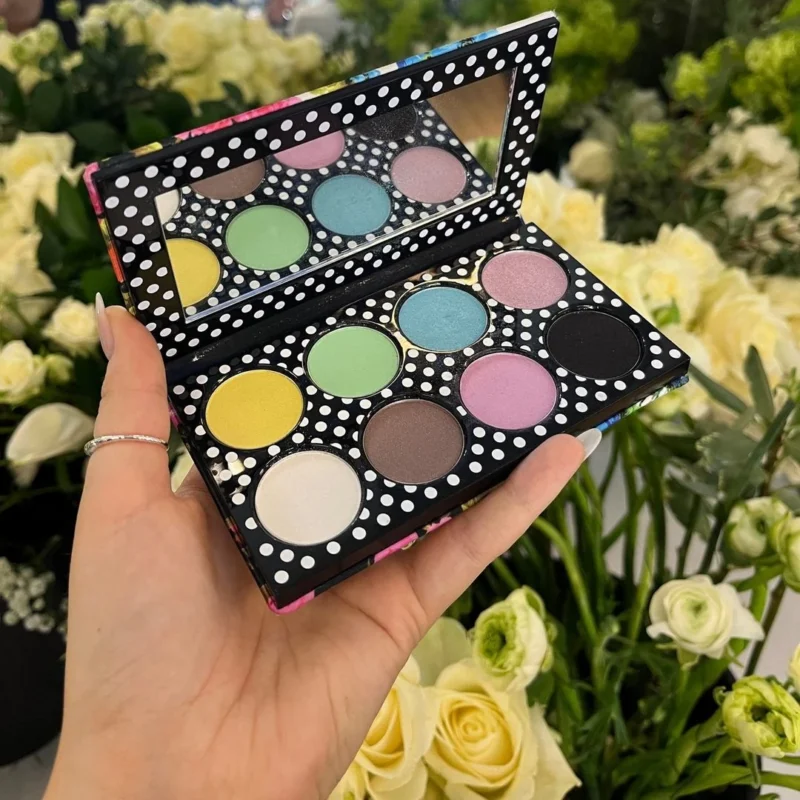 mac-by-richard-quinn-eyeshadow-palette-2