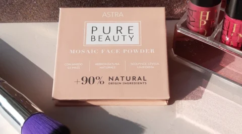 astra-pure-beauty-mosaic-face-powder